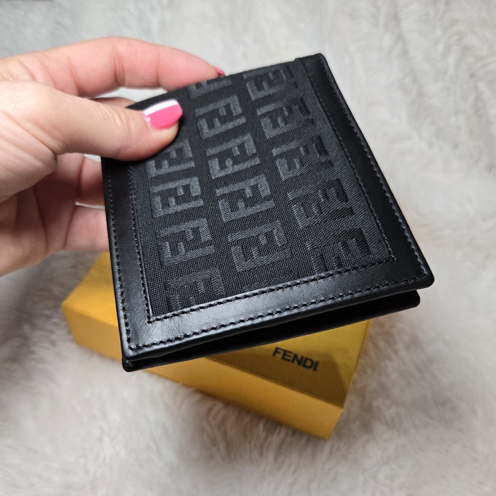 Fendi Black Zucchino Bifold Wallet LIKE NEW! - Picture 5 of 11